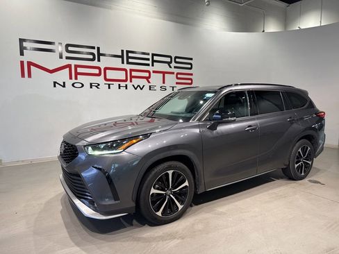 Used 2022 Toyota Highlander XSE image 8
