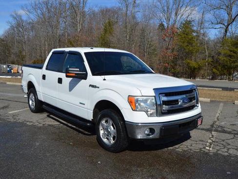 Used 2013 Ford F150 XLT w/ Mid Equipment Group RWD image 50