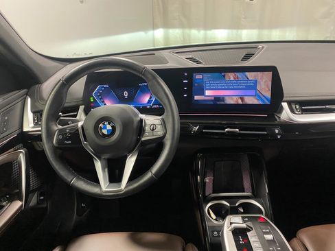 Certified 2025 BMW X1 xDrive28i w/ Technology Package image 2