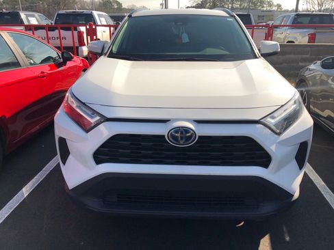 Used 2024 Toyota RAV4 XLE image 1