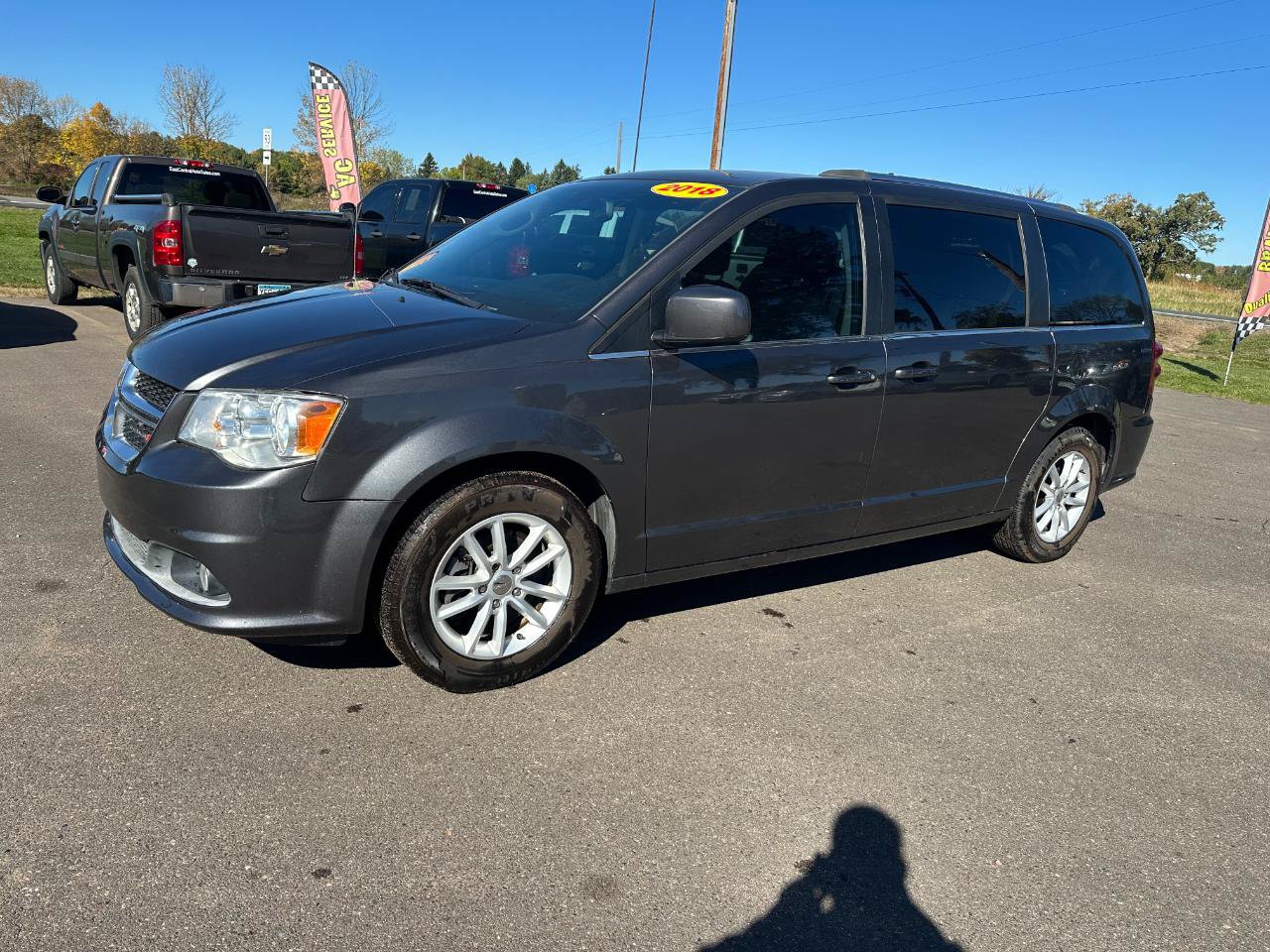 Used 2018 Dodge Grand Caravan SXT FWD image 4