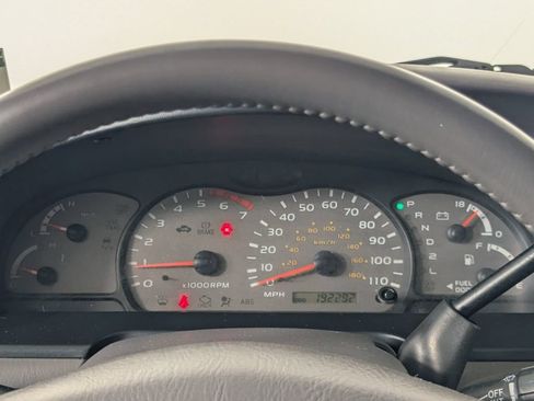 Used 2002 Toyota Sequoia Limited RWD image 17