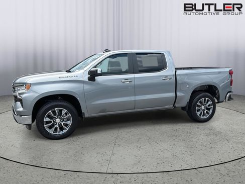 New 2026 Chevrolet Silverado 1500 LT w/ Convenience Package II RWD image 3