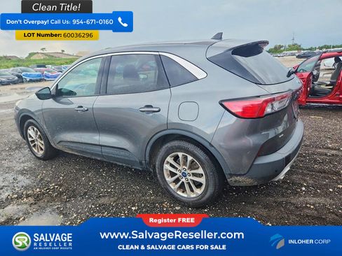 Used 2022 Ford Escape SE w/ Convenience Package FWD image 3