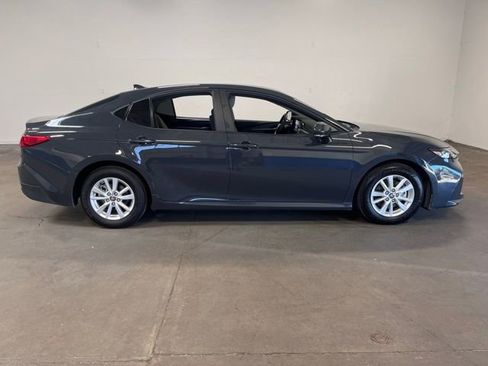 Used 2025 Toyota Camry LE image 2