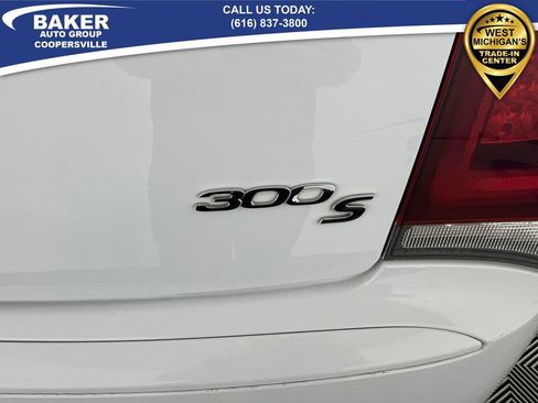 Used 2017 Chrysler 300 S w/ 300S Premium Group image 32