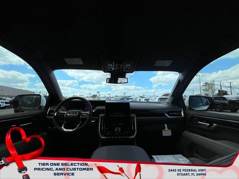 New 2026 GMC Yukon XL Elevation image 15