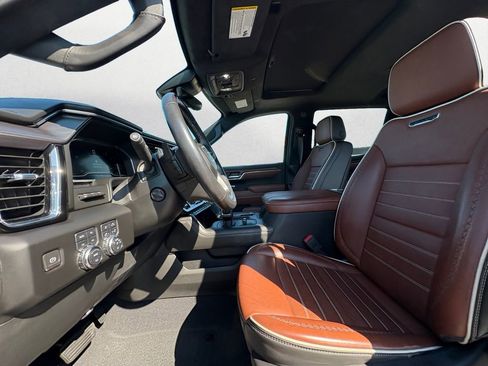 Used 2024 GMC Sierra 1500 Denali Ultimate image 10