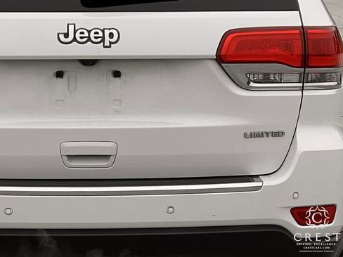 Used 2017 Jeep Grand Cherokee Limited w/ Luxury Group II image 6