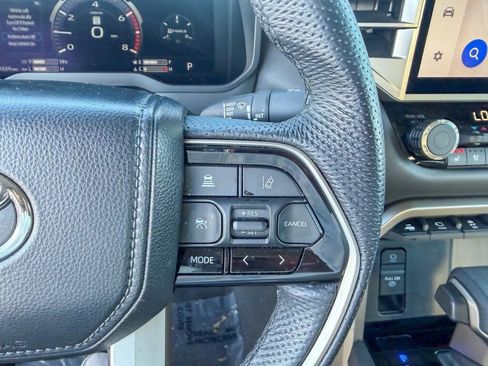 Used 2024 Toyota Tundra Limited image 16