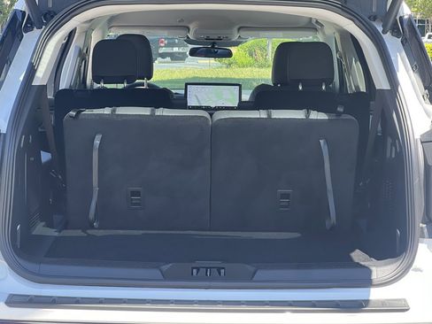 New 2026 Ford Explorer Active w/ Active Comfort Package RWD image 19