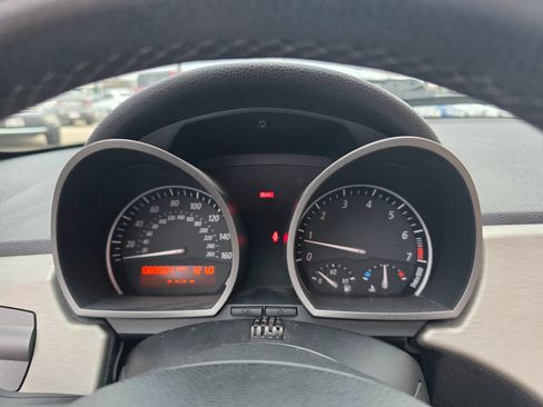 Used 2004 BMW Z4 2.5i image 12