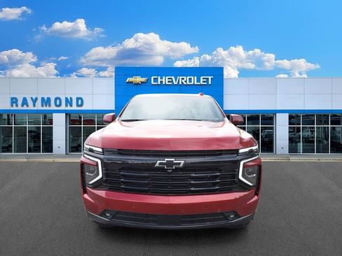 New 2026 Chevrolet Suburban RST w/ Comfort Package AWD/4WD image 9