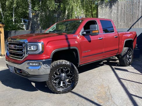 Used 2018 GMC Sierra 1500 SLT AWD/4WD image 1