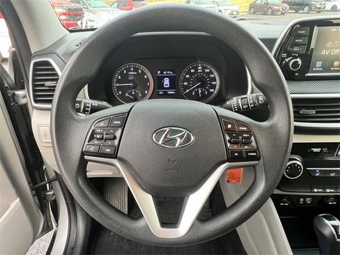 Used 2020 Hyundai Tucson SE image 14