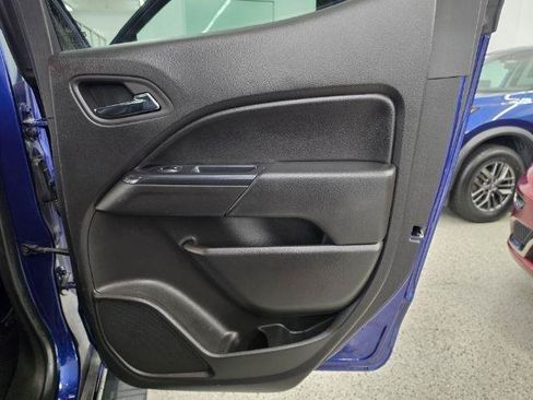 Used 2015 Chevrolet Colorado LT w/ Luxury Package RWD image 36