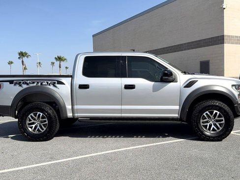 Used 2018 Ford F150 Raptor w/ Equipment Group 801A Mid AWD/4WD image 16