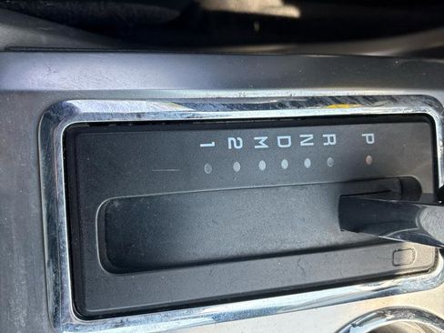 Used 2013 Ford F150 FX4 w/ Luxury Equipment Group AWD/4WD image 17
