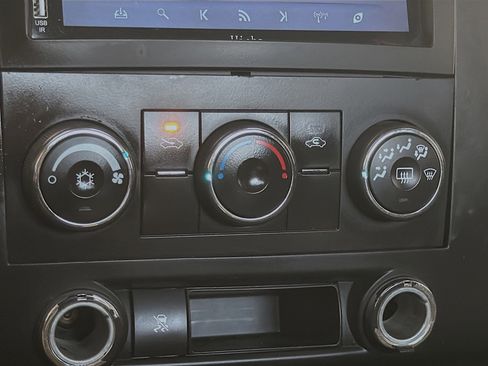 Used 2008 Chevrolet Silverado 1500 LT image 10