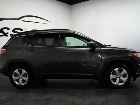 Used 2020 Jeep Compass Latitude FWD image 7