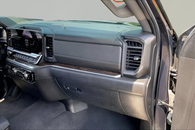 Used 2024 GMC Sierra 1500 Elevation w/ X31 Off-Road Package AWD/4WD image 18