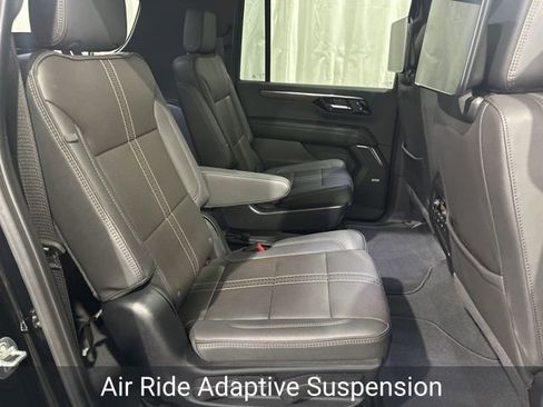 Certified 2025 Chevrolet Suburban High Country AWD/4WD image 20