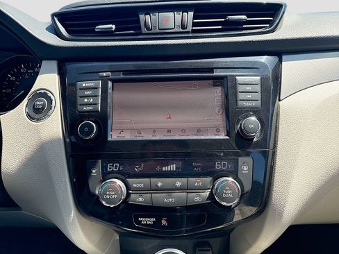 Used 2020 Nissan Rogue Sport SL AWD/4WD image 13