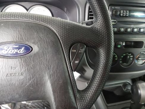 Used 2005 Ford Escape XLS FWD image 22