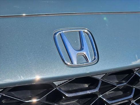 Used 2023 Honda HR-V EX-L image 9