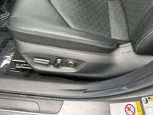 Used 2019 Toyota Camry XSE image 19