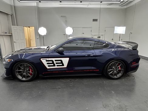 Used 2020 Ford Mustang Shelby GT350R w/ GT350R Equipment Group 920A RWD image 5