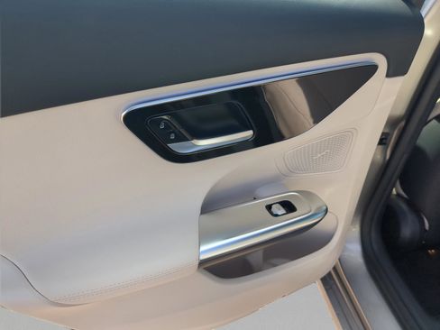 Certified 2023 Mercedes-Benz C 300 Sedan image 10