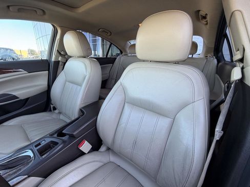 Used 2015 Buick Regal Premium w/ Experience Buick Package image 13