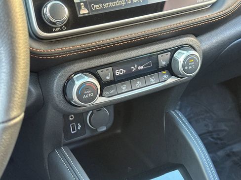 Used 2020 Nissan Kicks SR w/ SR Premium Package FWD image 20