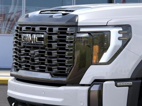 New 2026 GMC Sierra 3500 Denali Ultimate AWD/4WD image 28