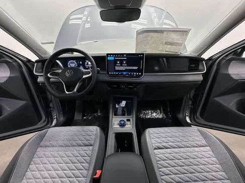 Used 2025 Volkswagen Tiguan S AWD/4WD image 18