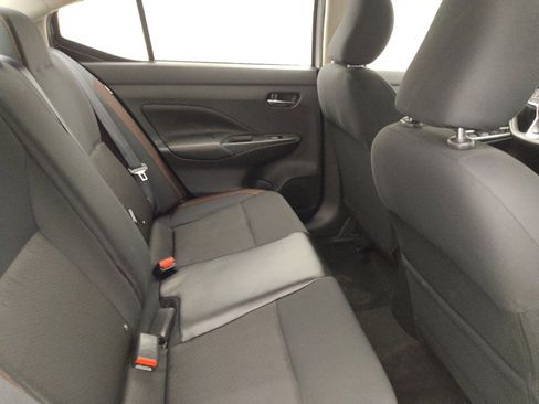 Used 2022 Nissan Versa SR w/ Convenience Package FWD image 19