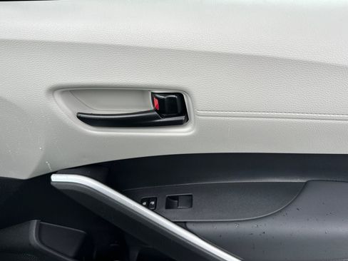 New 2026 Toyota Corolla Cross LE FWD image 19