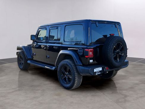 Used 2022 Jeep Wrangler Unlimited Sahara image 5