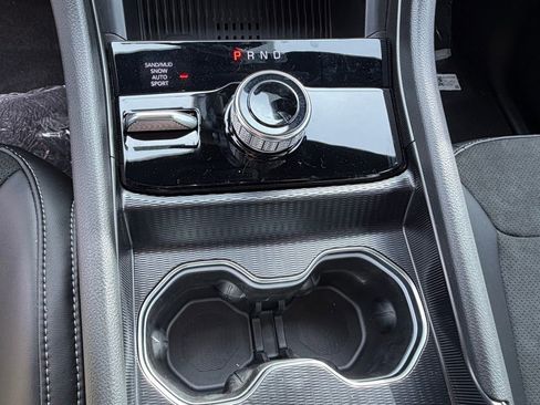 New 2026 Jeep Grand Cherokee Laredo image 21