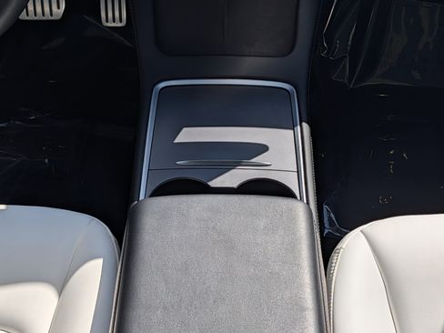 Used 2023 Tesla Model 3 Performance image 18