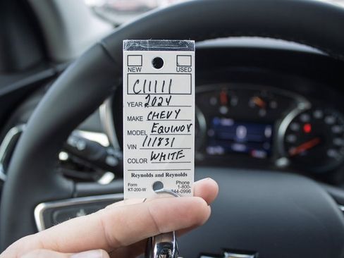 Used 2024 Chevrolet Equinox LT image 21