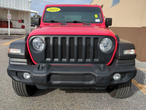 Used 2021 Jeep Wrangler Sport S image 9
