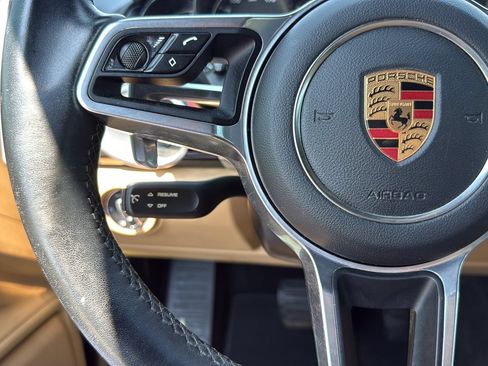 Used 2017 Porsche Cayenne Platinum Edition AWD/4WD image 16