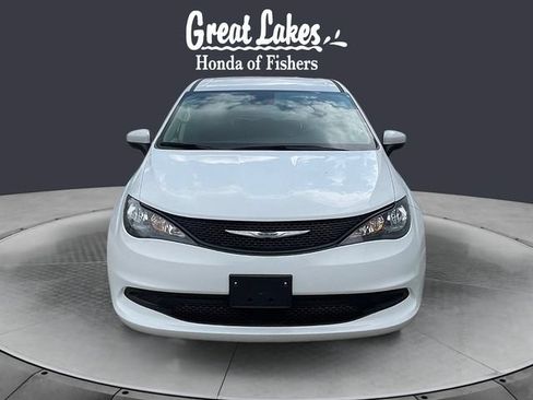 Used 2023 Chrysler Voyager LX FWD image 8