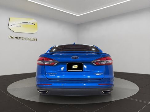 Used 2020 Ford Fusion Titanium image 6