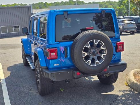 Used 2024 Jeep Wrangler Unlimited Sahara w/ Safety Group AWD/4WD image 13