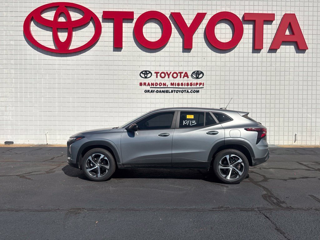 Used 2024 Chevrolet Trax RS FWD image 5