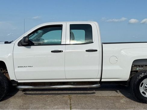 Used 2015 Chevrolet Silverado 2500 W/T RWD image 8
