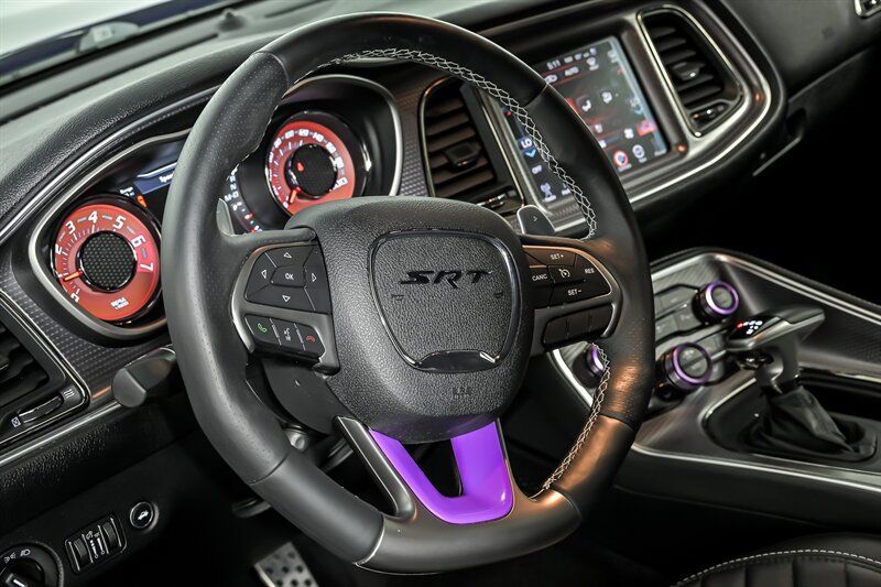 Used 2016 Dodge Challenger SRT Hellcat RWD image 19